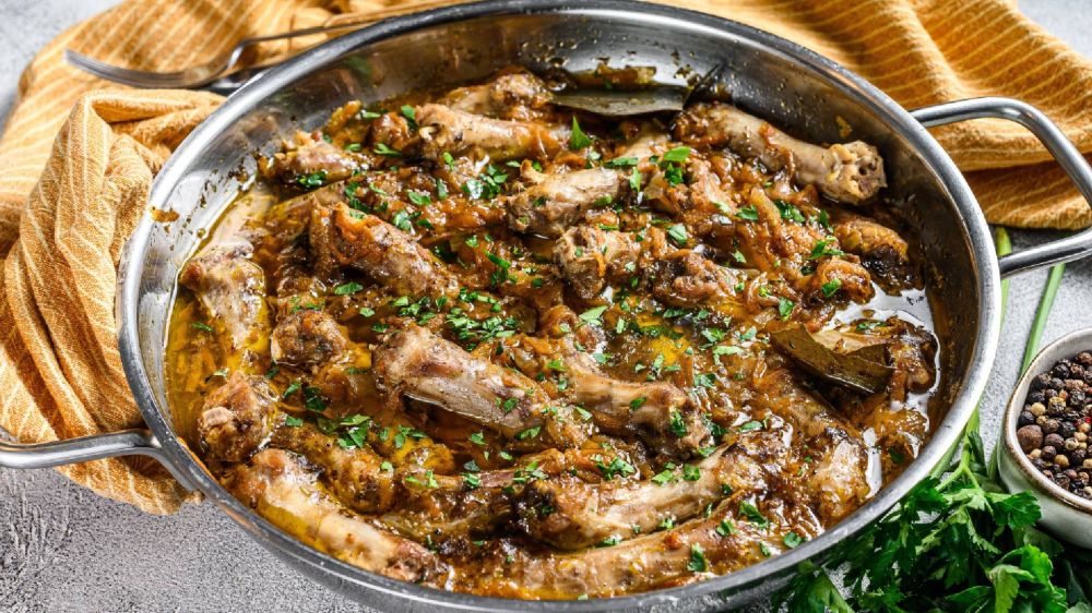 Экономное и сытное блюдо для всей семьи: накормите близких вкусным ужином Экономное и сытное блюдо для всей семьи: накормите близких вкусным ужином
