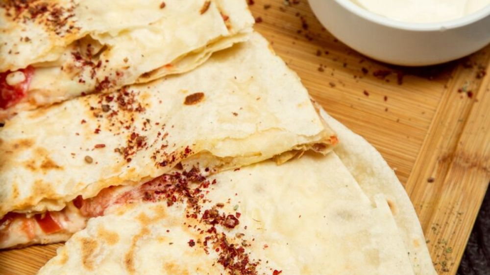 Хрустящая закуска из лаваша: сочная и быстрая Хрустящая закуска из лаваша: сочная и быстрая