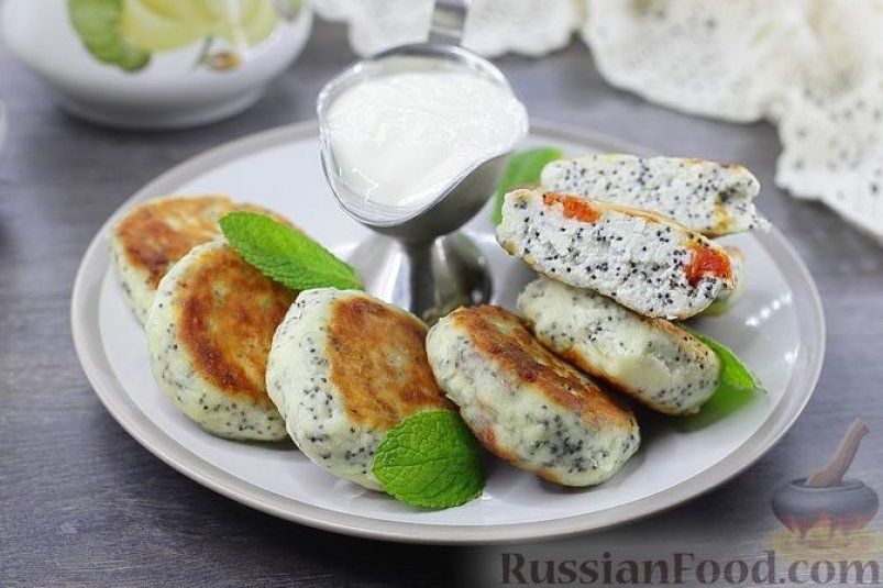 Сырники с курагой и маком: идеальное начало дня Сырники с курагой и маком: идеальное начало дня