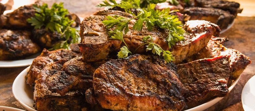 Быстро и вкусно: сочный шницель из куриной грудки с овощным гарниром Быстро и вкусно: сочный шницель из куриной грудки с овощным гарниром