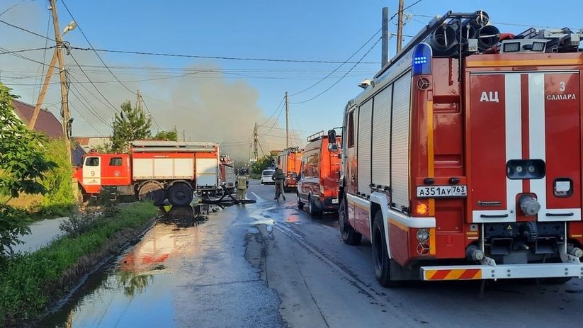 Самарские спасатели оперативно ликвидировали возгорания и ДТП Самарские спасатели оперативно ликвидировали возгорания и ДТП