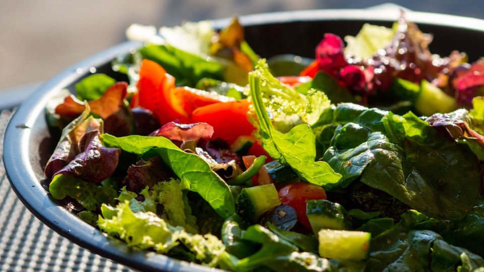 Как сделать овощной салат ещё вкуснее: секреты шеф-поваров Как сделать овощной салат ещё вкуснее: секреты шеф-поваров