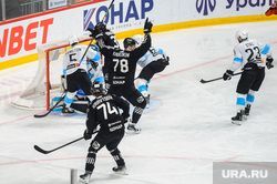 Челябинский Трактор: как команда вернулась с серебром и покорила сердца болельщиков Челябинский Трактор: как команда вернулась с серебром и покорила сердца болельщиков
