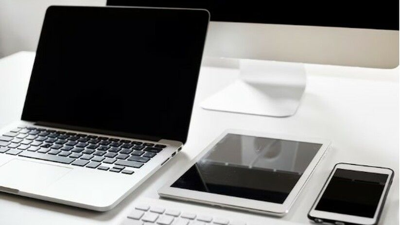 iPhone 16 Pro Max:     