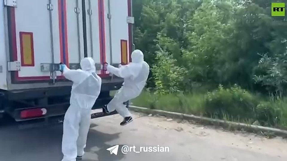  :     