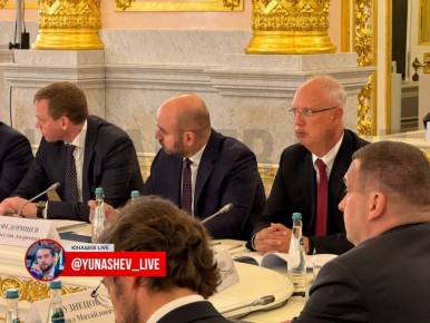 Александр Юнашев: Какая интересная рассадка сегодня