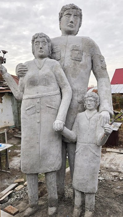 «Вообще мы не против установления памятника воинам СВО, но покрасивее»