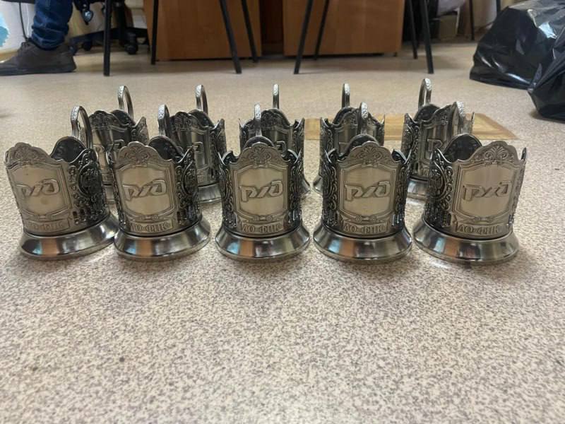 В Челябинске сотрудницу РЖД будут судить за кражу фирменных подстаканников