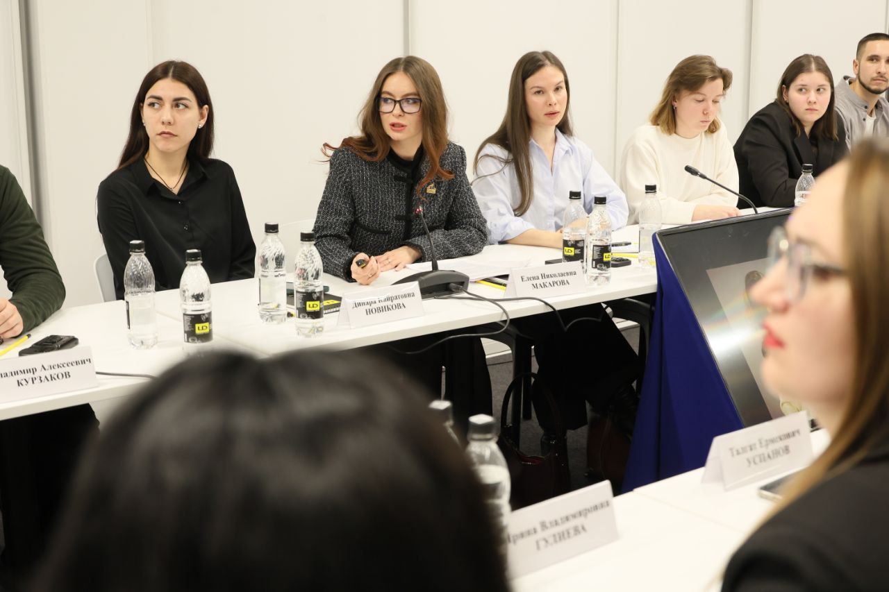 Артём Жога: 30 молодых и инициативных, которые будут строить будущее Уральского федерального округа Артём Жога: 30 молодых и инициативных, которые будут строить будущее Уральского федерального округа