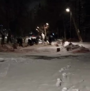 1 Плиточный перформанс в ночном Челябинске